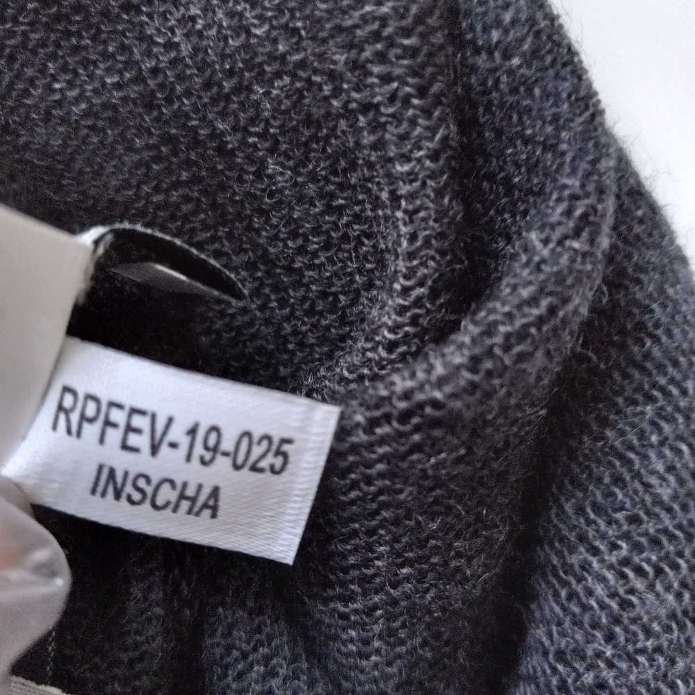MM. Lafleur 100% Extra Fine Merino Wool Infinity Scarf Italy Charcoal Gray OS - Picture 7 of 15
